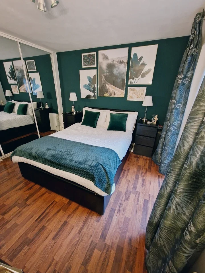 Flat Tinniswood Close in Greater London