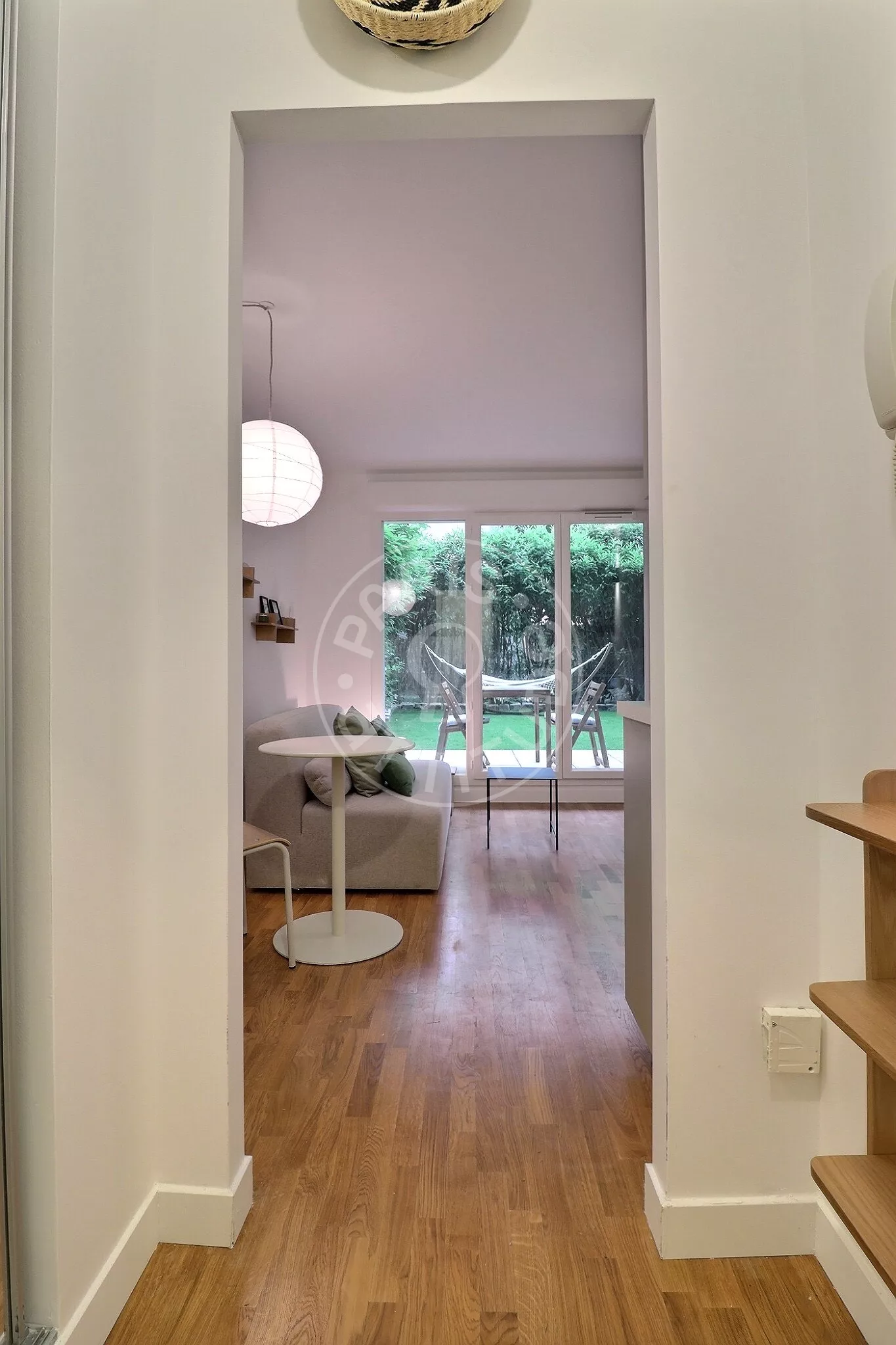 Appartement Rue Armand Carrel à Paris