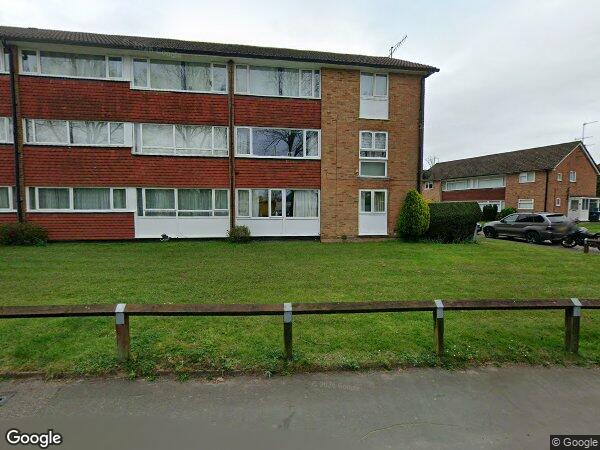 Flat Station Approach in Oxted