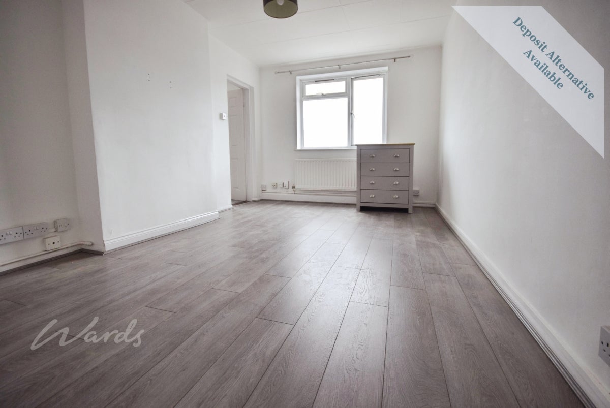 Flat Goudhurst Road in Gillingham