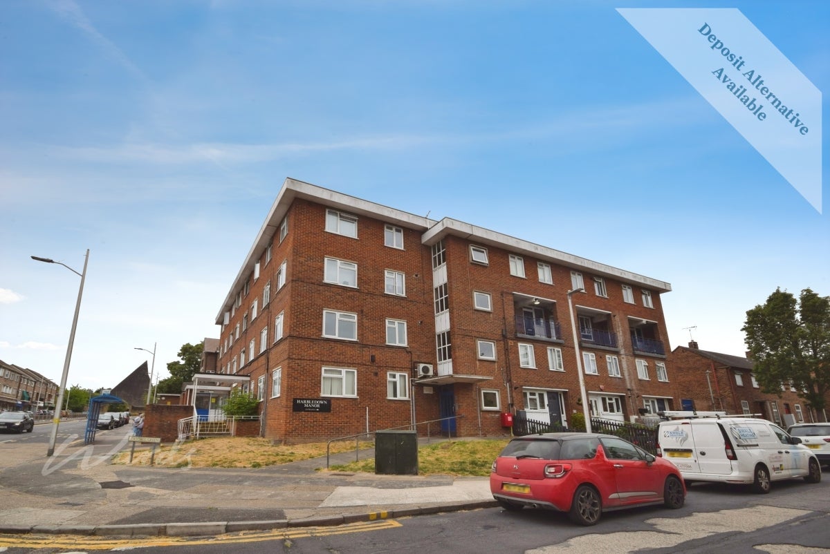 Flat Goudhurst Road in Gillingham