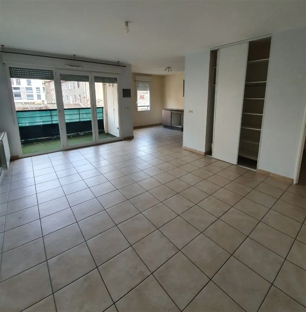 Appartement Rue Antoine Vacher à Meyzieu