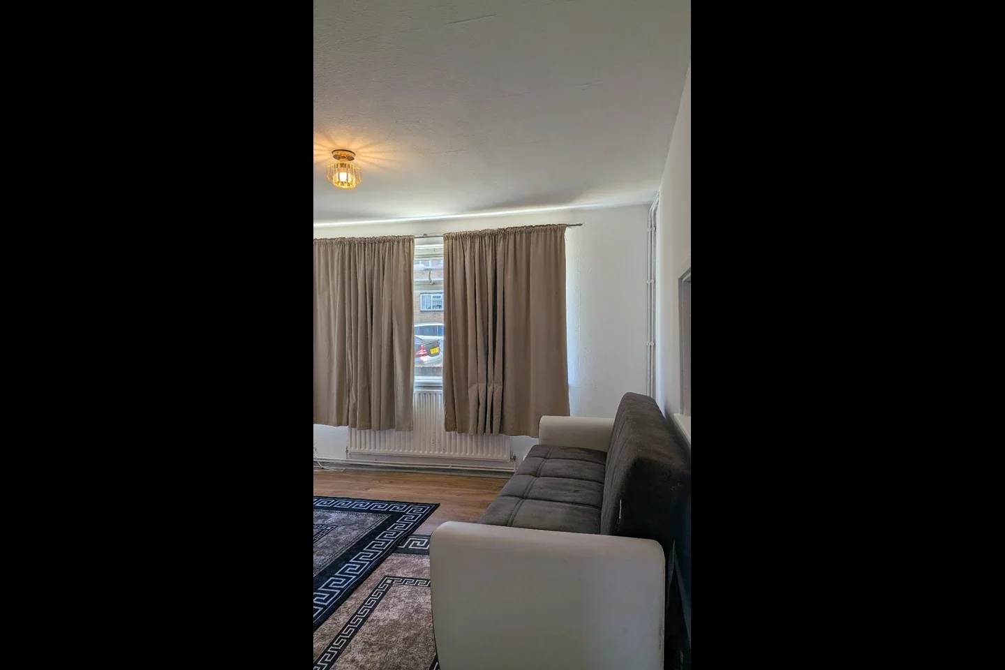 Room Nichol Lane in Greater London
