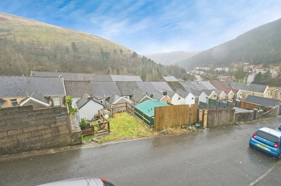 House Villiers Road in Blaengwynfi
