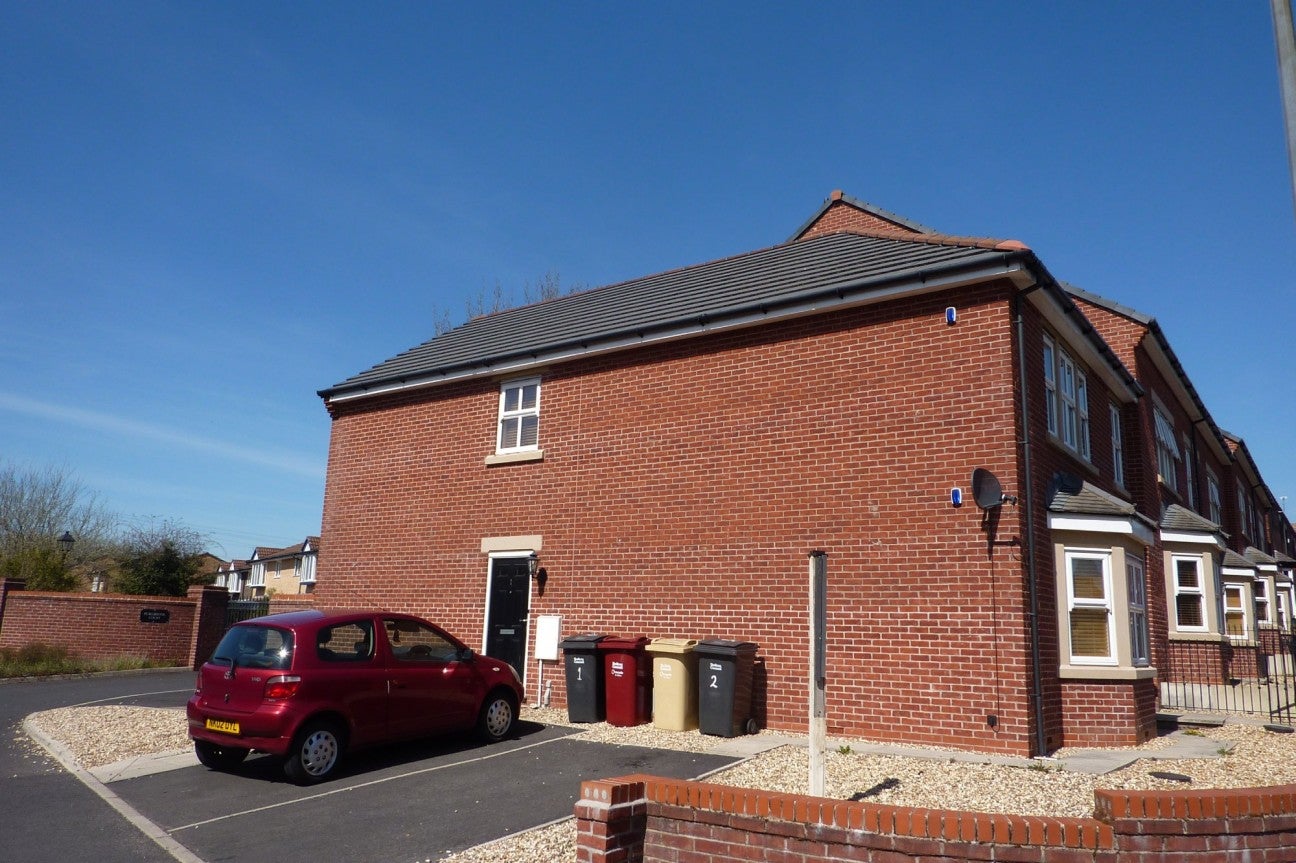 Flat Brownlow Road in Horwich