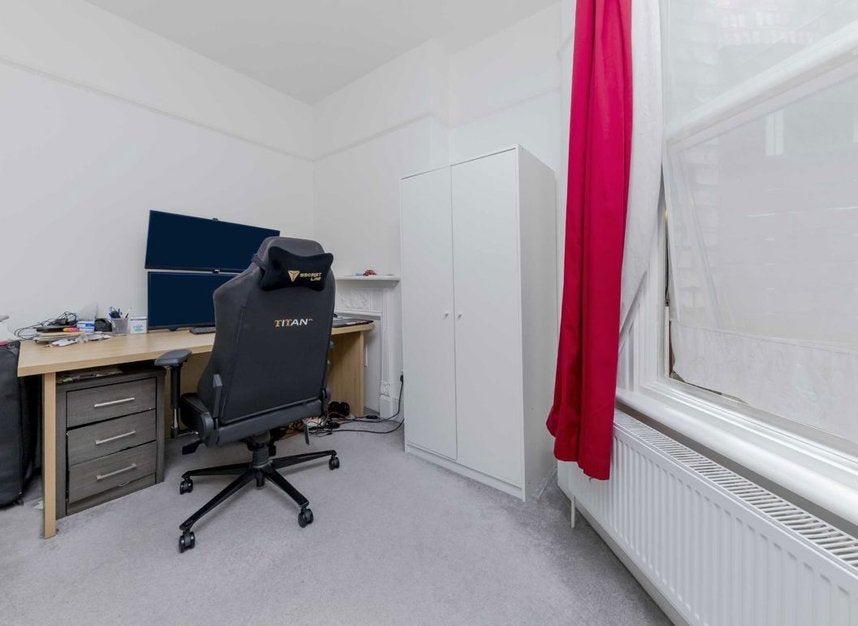 Flat Muswell Hill Broadway in Greater London