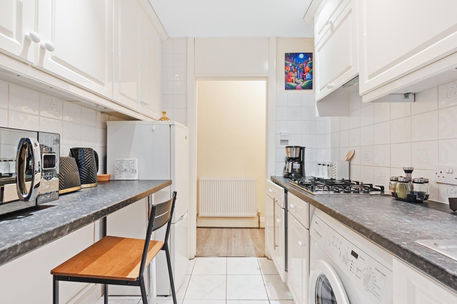 Flat Vivian Avenue in Greater London