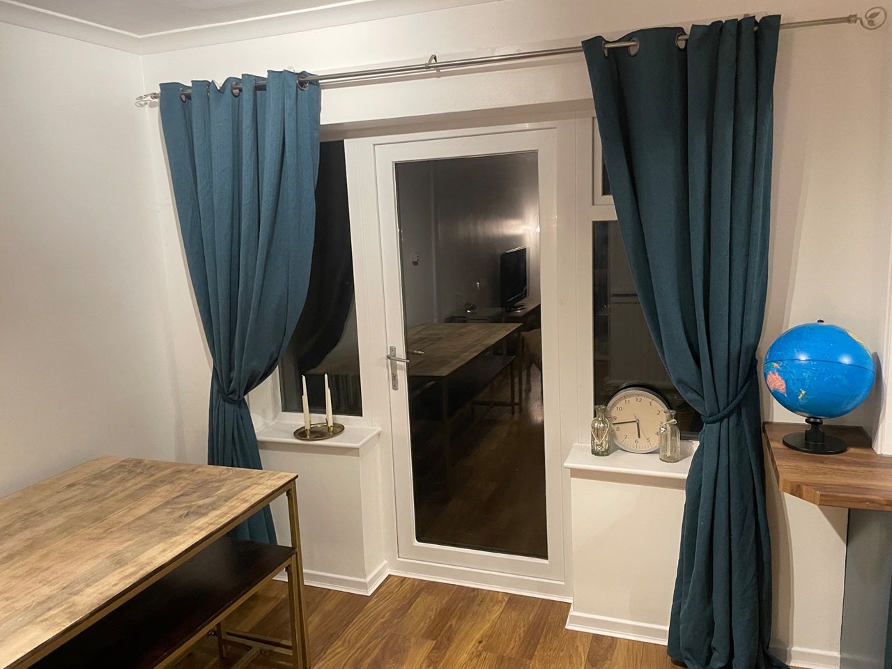 Room Ampthill Road in Shefford