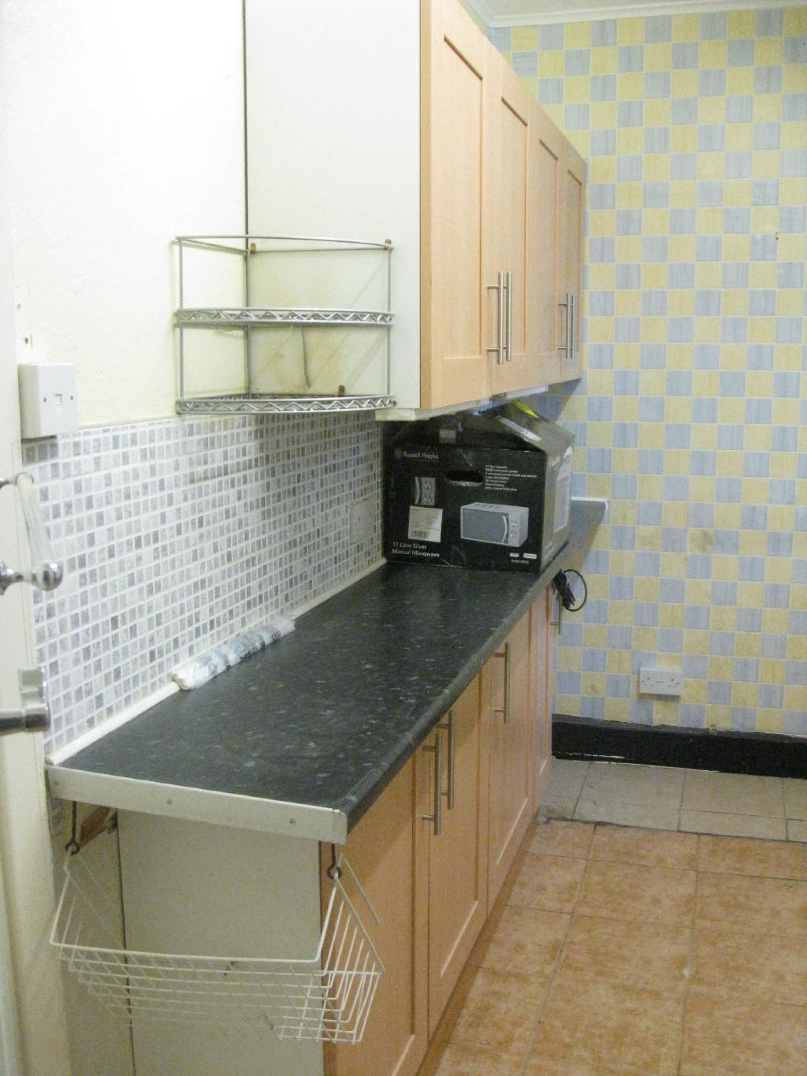 Flat Roper Close in Canterbury