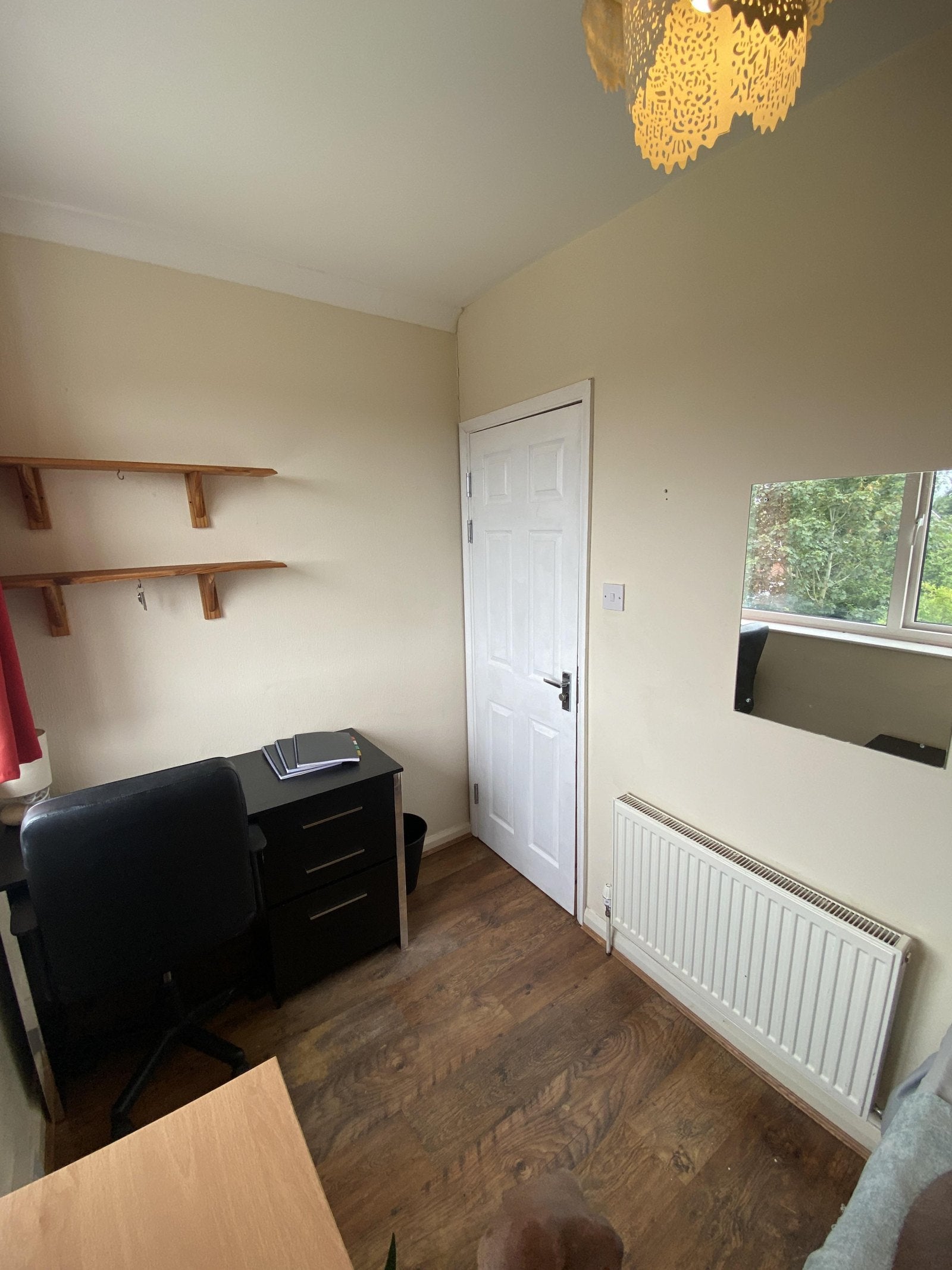 Flat Roper Close in Canterbury
