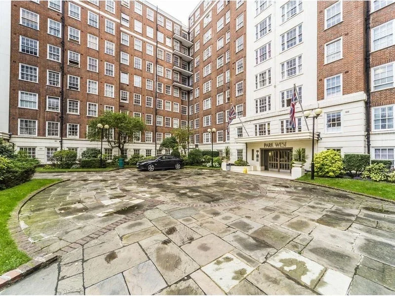Flat Park West Place in City of Westminster