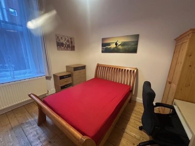 Flat Cathcart Road in Glasgow