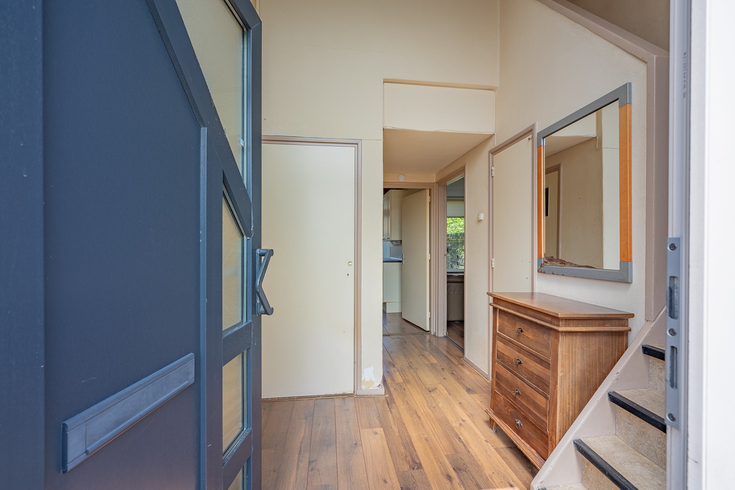Tussenwoning te koop: Van Hogendorpweg 166, Vlissingen