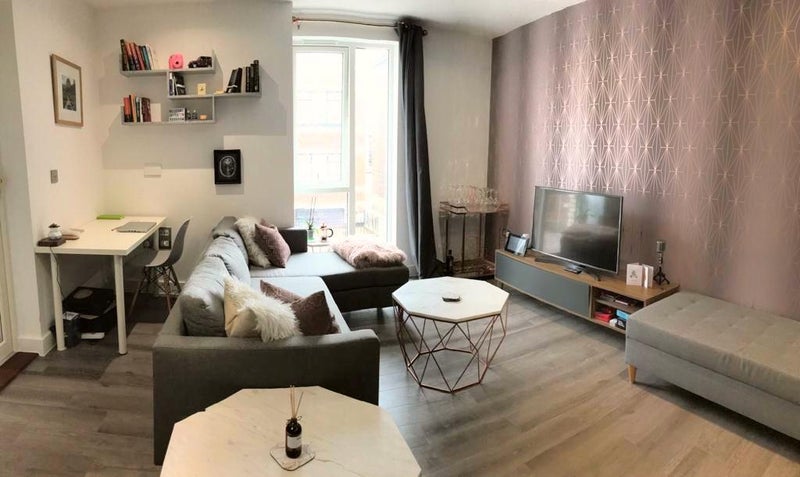 Flat Bevenden Street in Greater London
