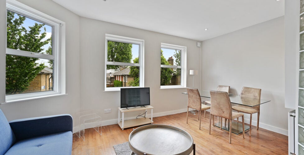 Flat Mary Place in Greater London