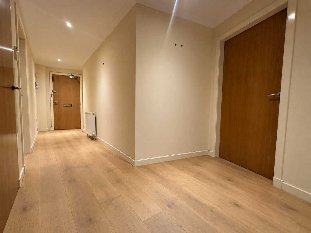 Flat Bemersyde Avenue in Glasgow