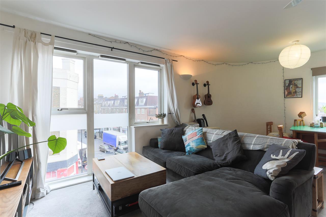 Flat Marlborough Road in Greater London