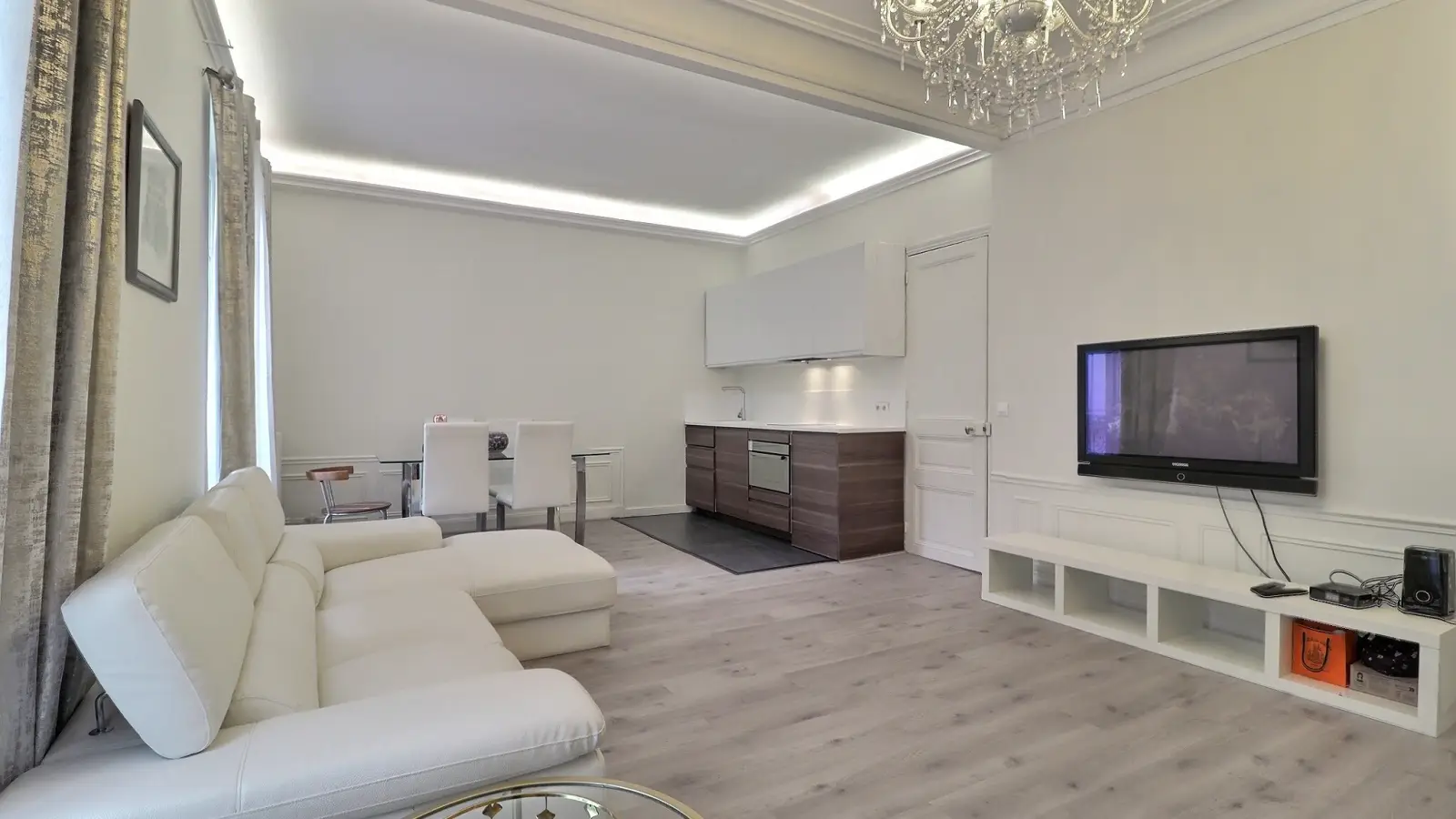 Appartement Accès Parking Victor Hugo - Pompe à Paris