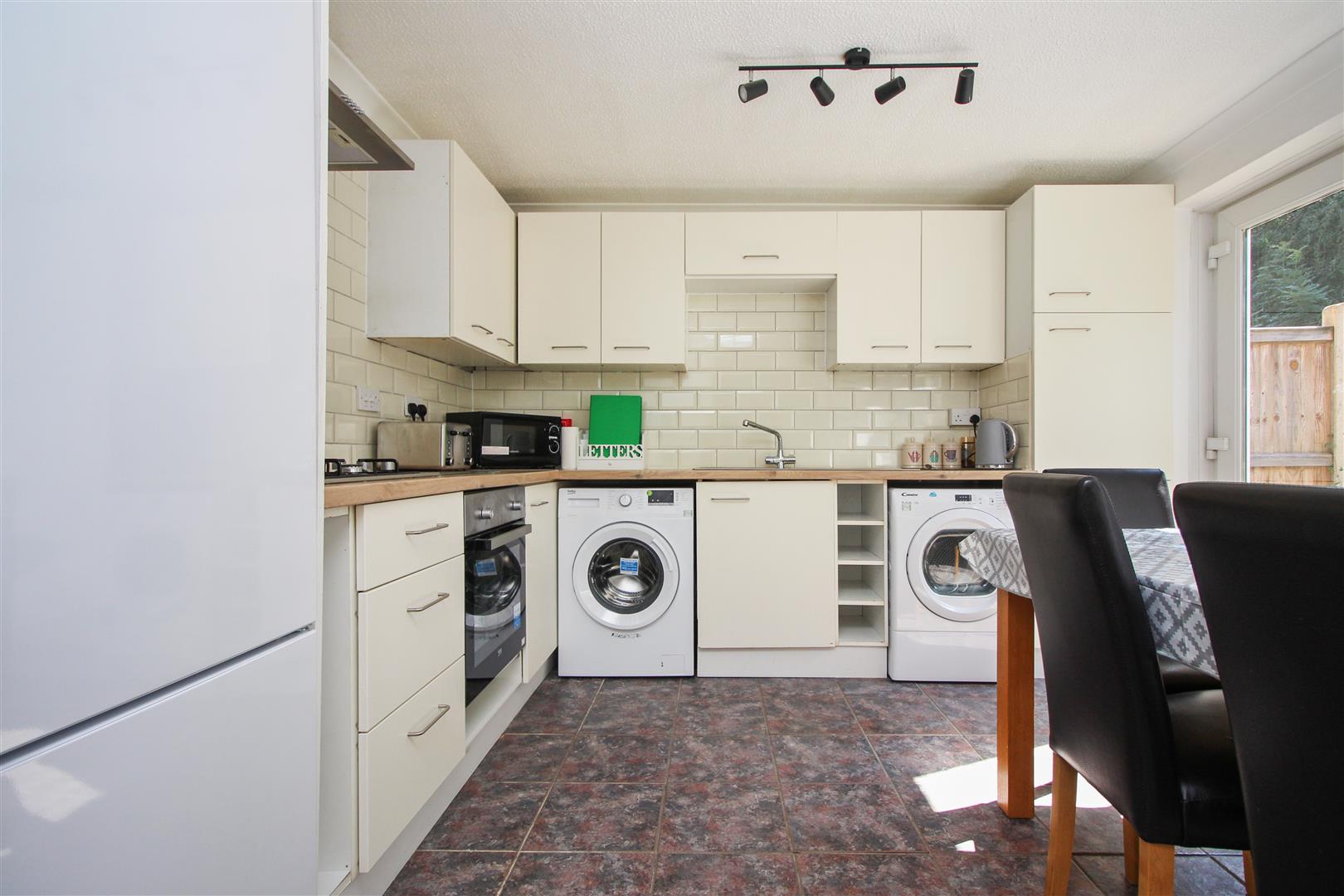 Flat Forrester Close in Canterbury