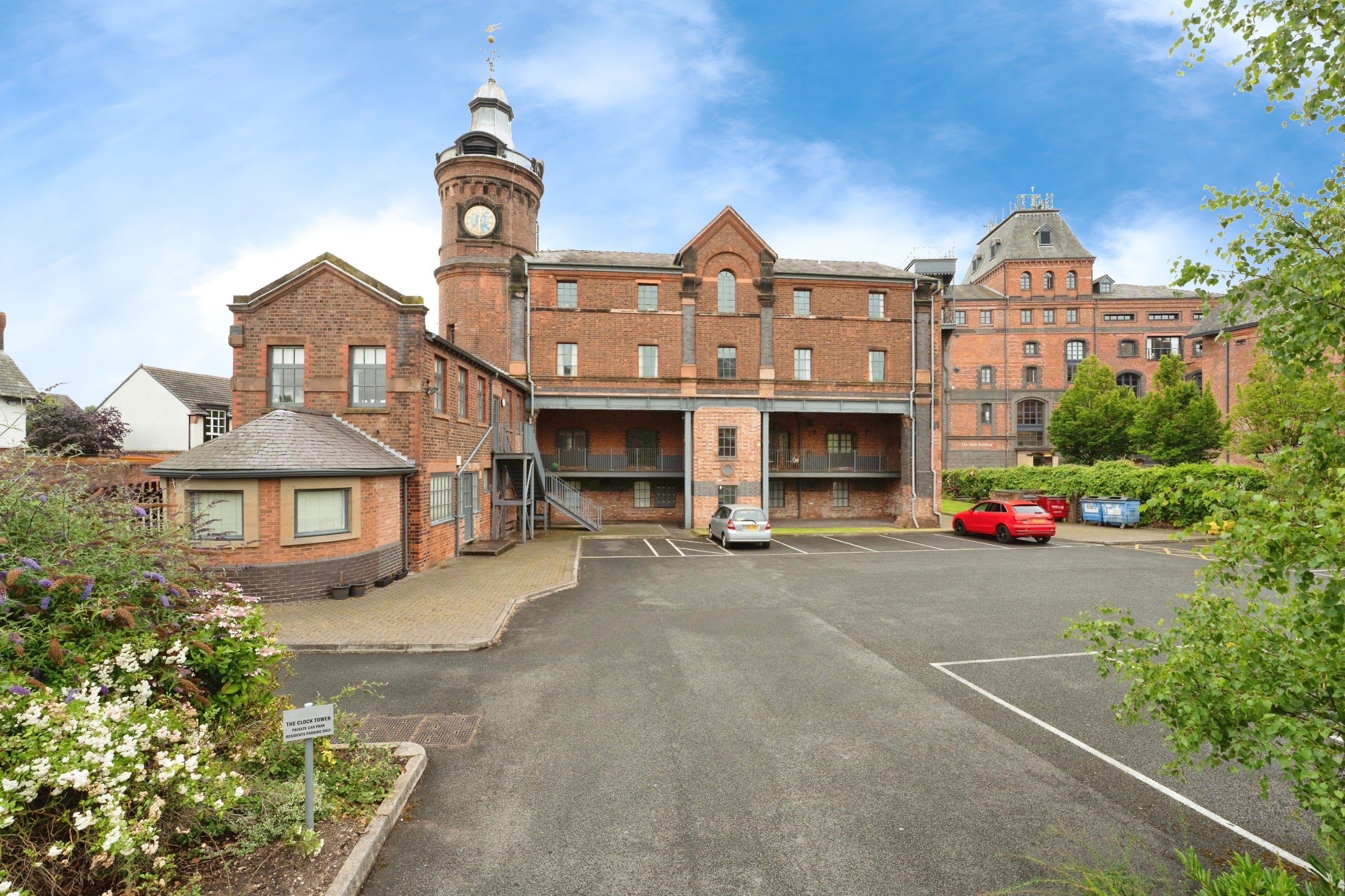 Flat Wilderspool Causeway in Warrington