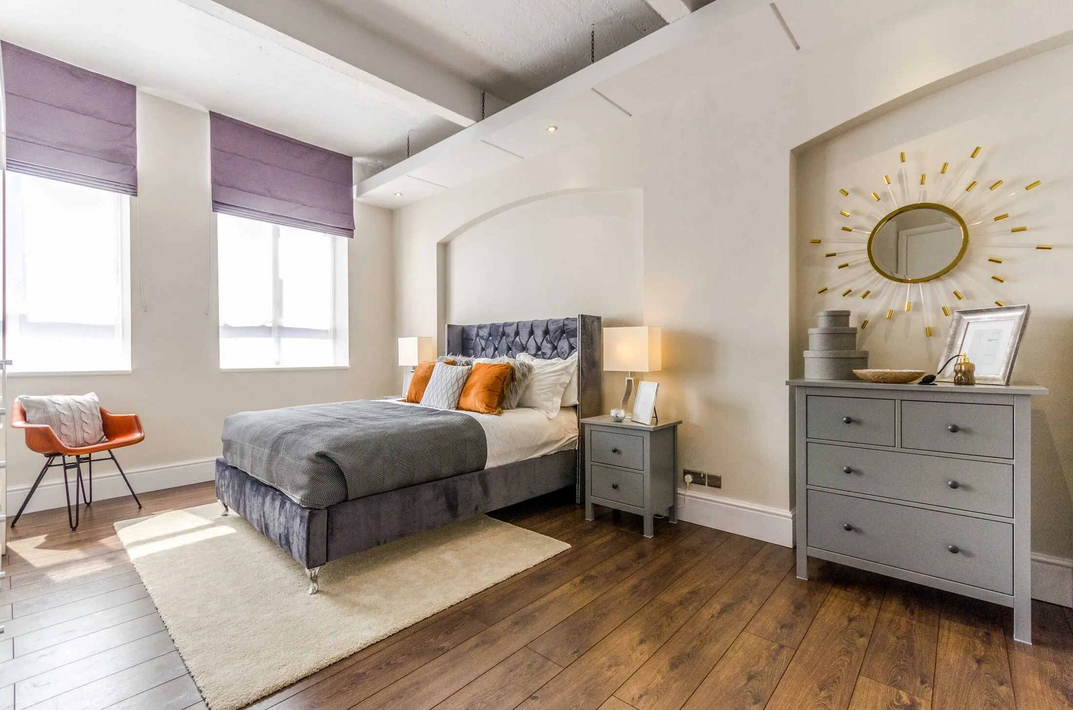 Flat Dingley Road in Greater London