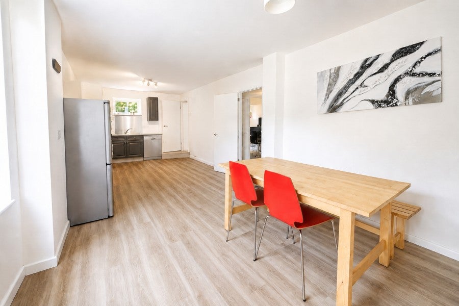 House Malthouse Lane in Surrey Heath