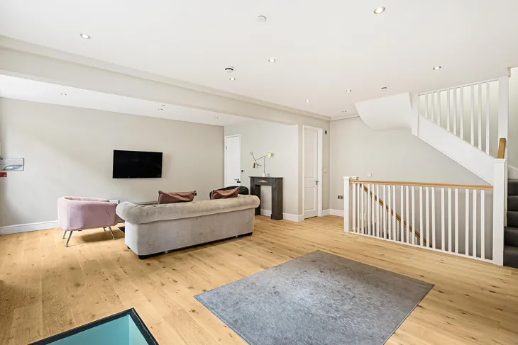 House Harriet Walk in Greater London