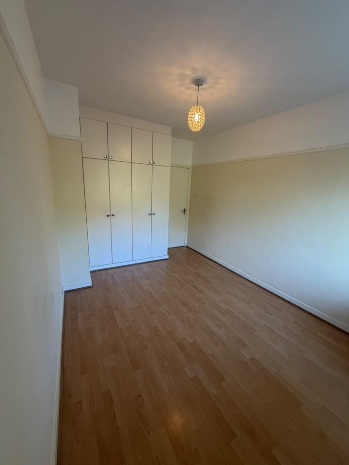 Room Epsom Road in Greater London
