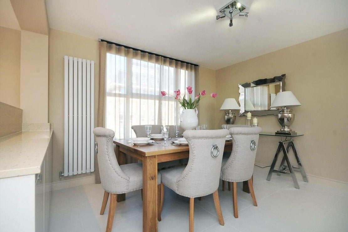 Flat Finchley Road in Greater London