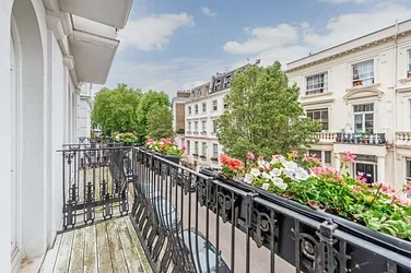 Flat Porchester Road in City of Westminster