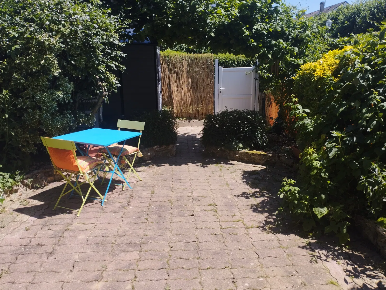 Room Rue du Léman in Élancourt
