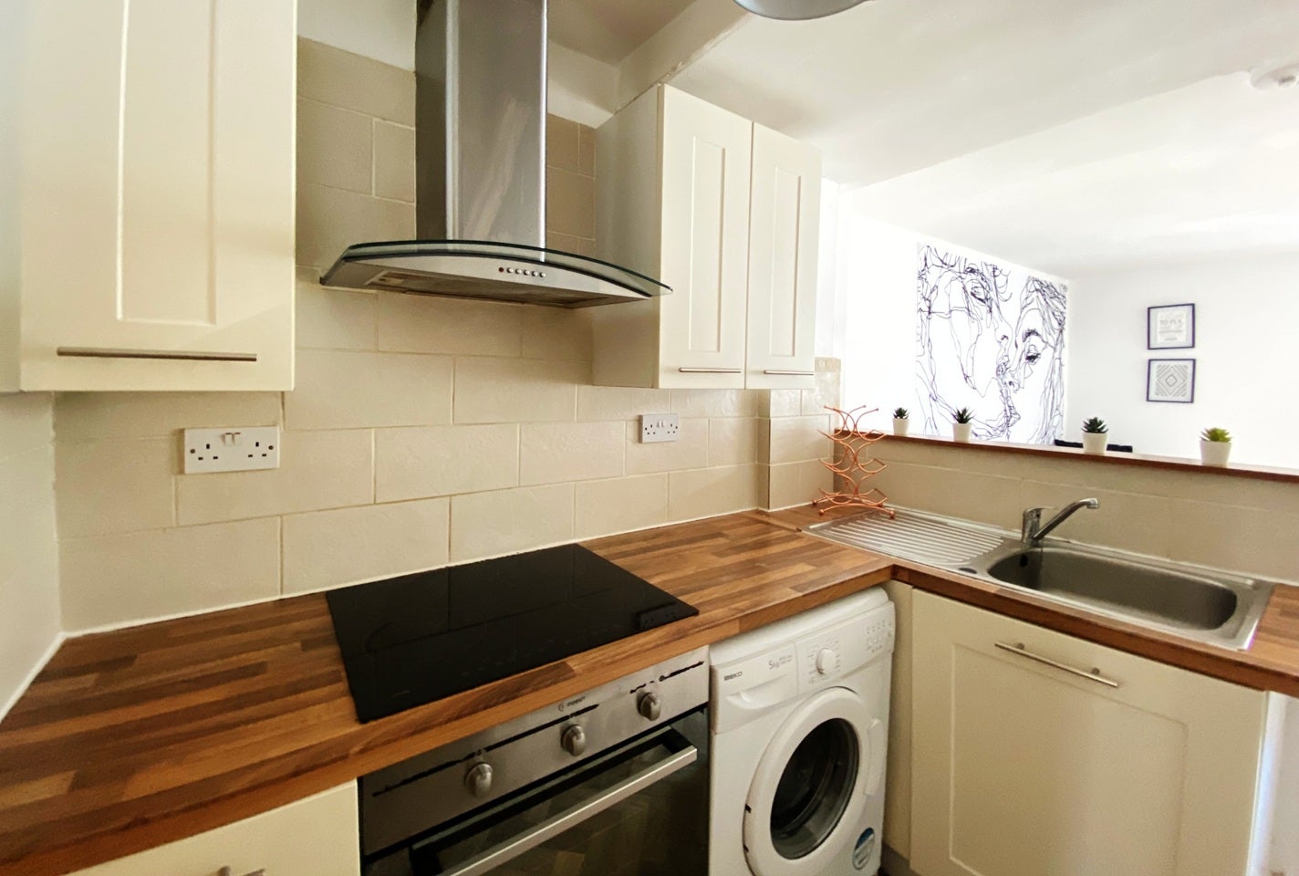 Flat Humberstone Gate in Leicester