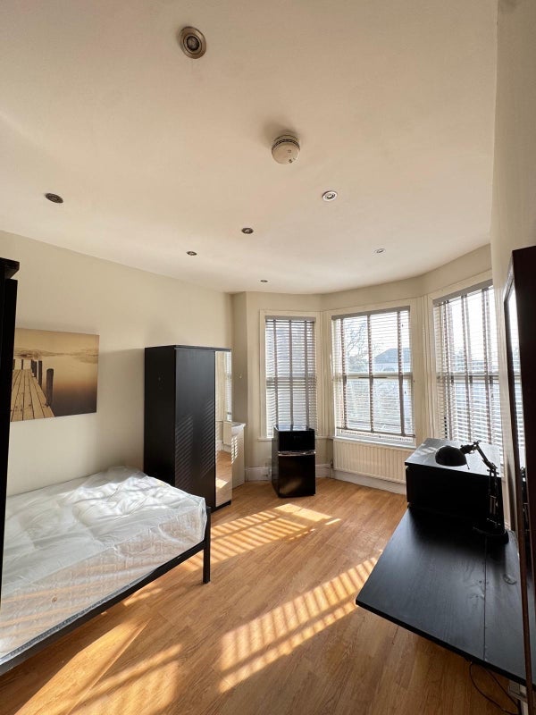 Room Church Hill in Greater London