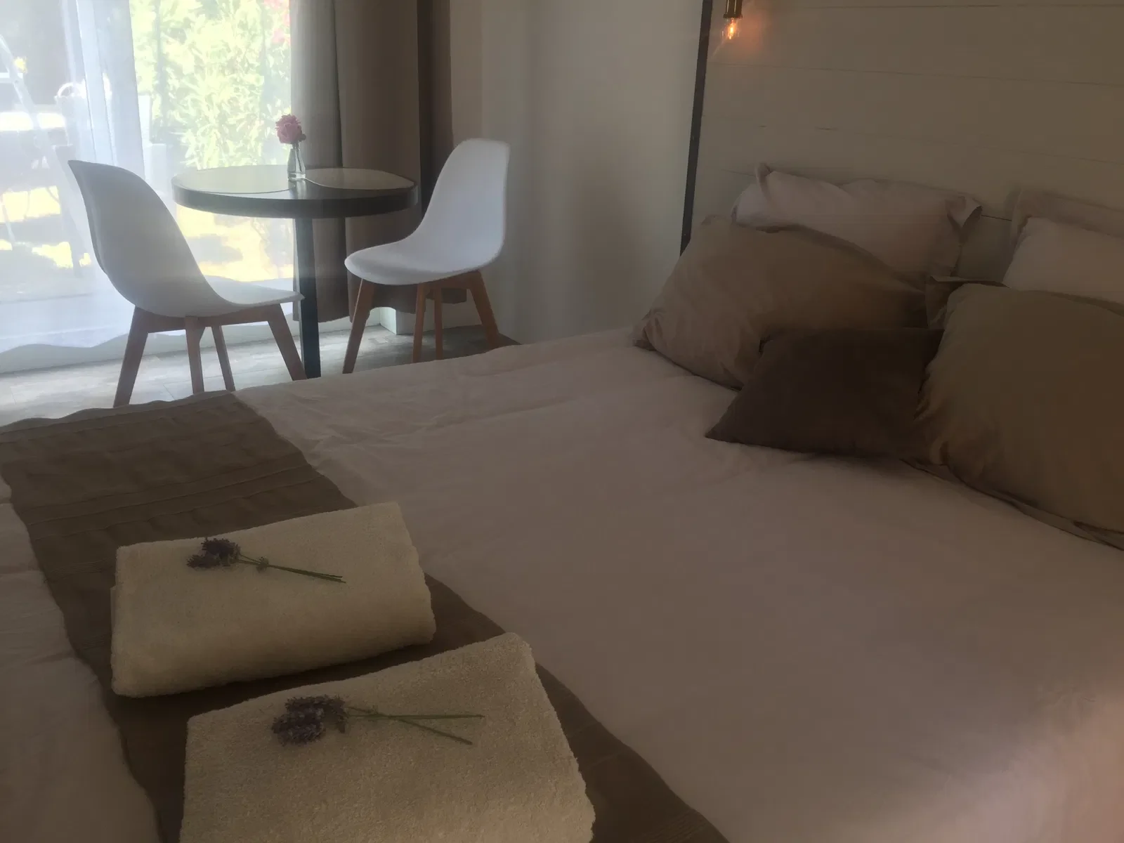 Chambre Place Cabardel à Pélissanne