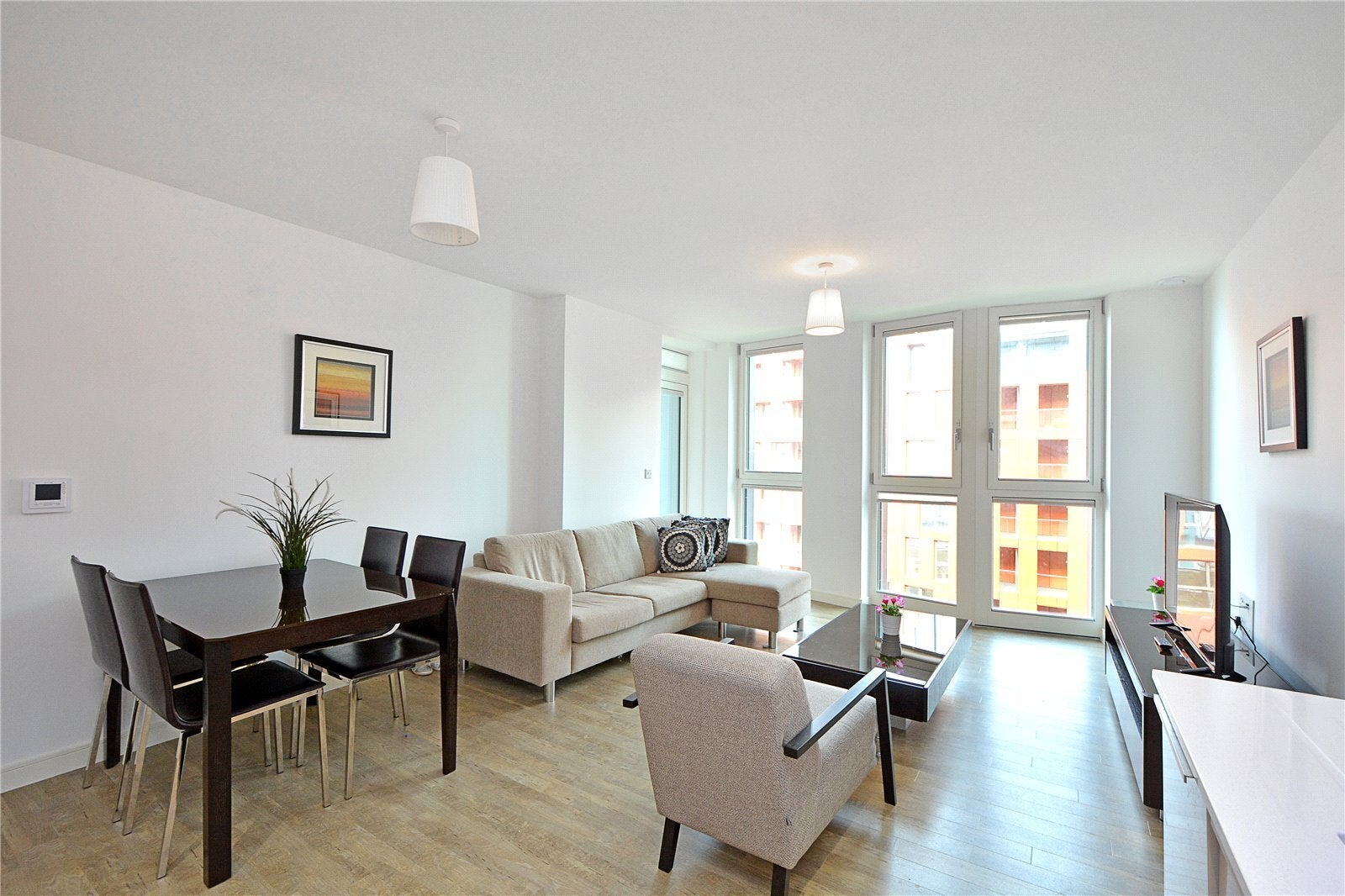 Flat Manilla Walk in Greater London