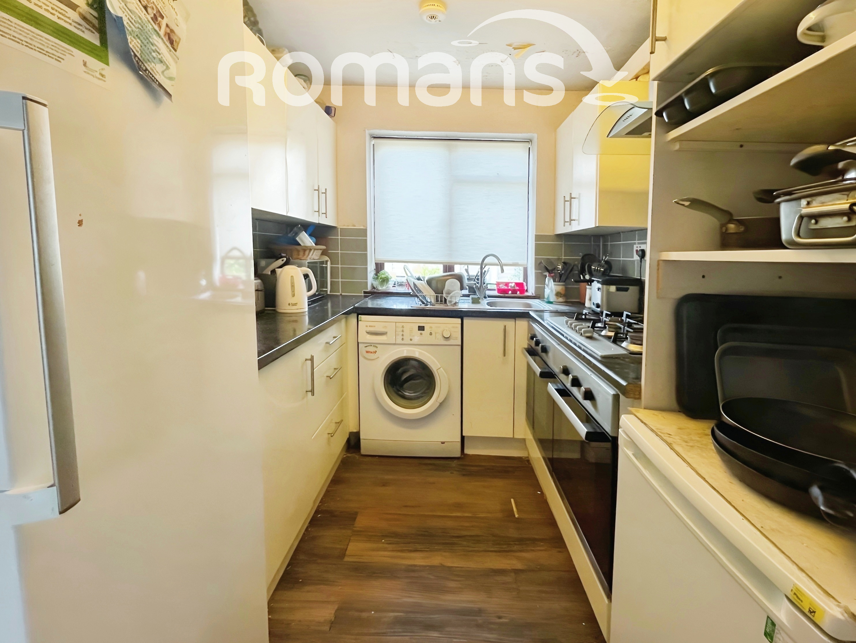 Room Fountains Close in Basingstoke and Deane