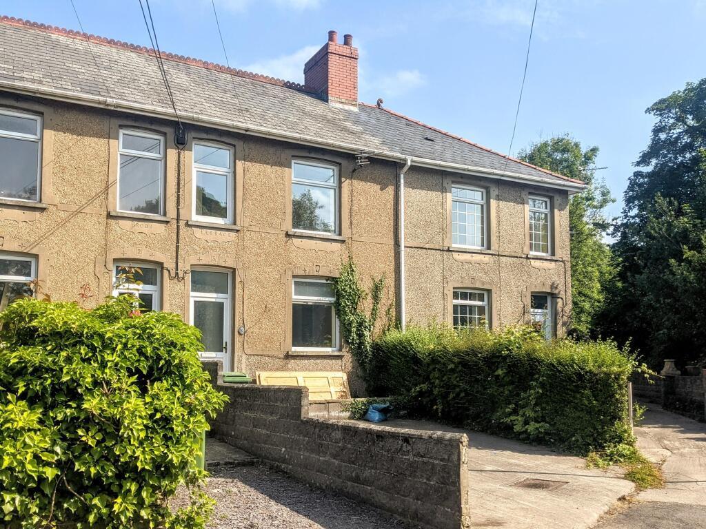 House Rhiwsaeson Road in Llantrisant