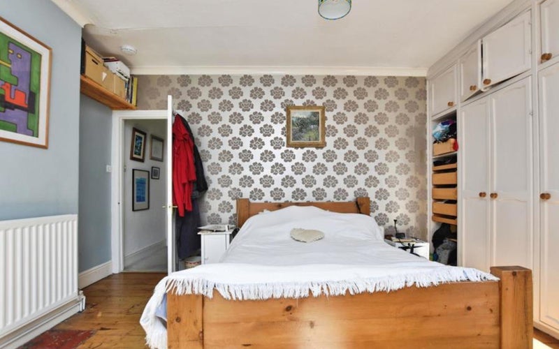 Room Paultow Road in Bristol