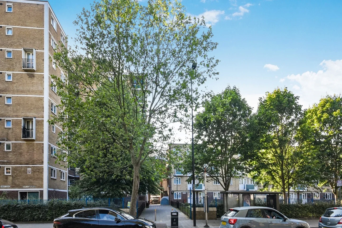 Flat Opal Street in Greater London