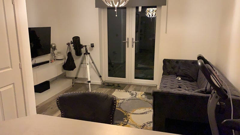 Room Blackburn Row in Nottingham