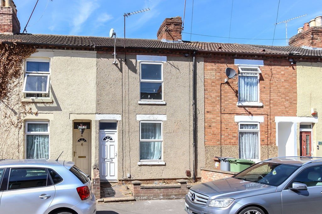 House Winstanley Road in Wellingborough