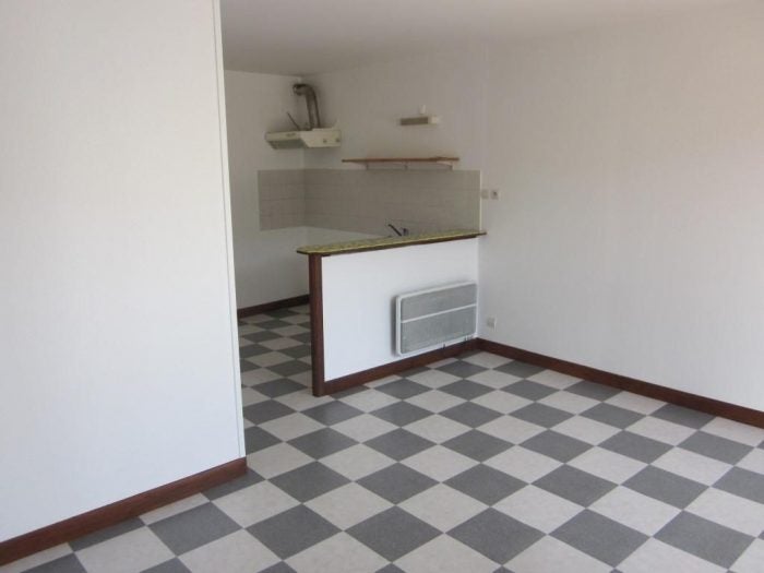 Flat Rue de la Viaube in Jaunay-Marigny