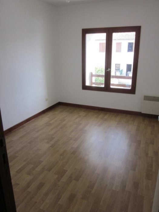 Flat Rue de la Viaube in Jaunay-Marigny