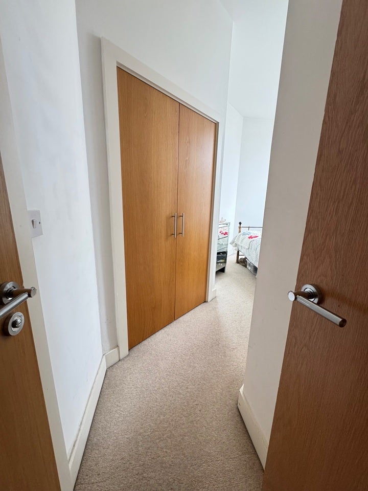 Room Dewsbury Road in Calderdale