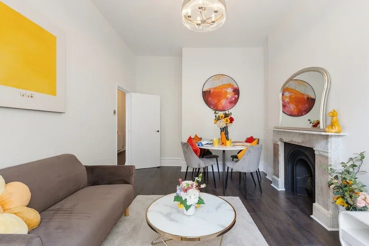 Flat Caradoc Close in City of Westminster