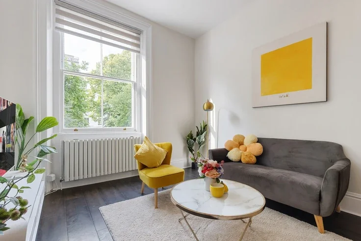Flat Caradoc Close in City of Westminster
