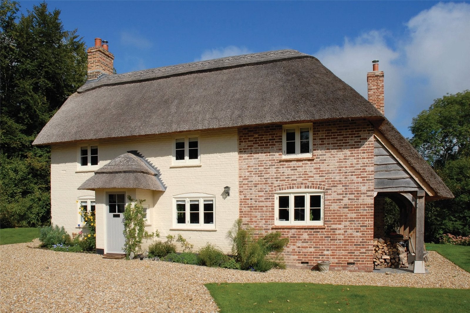 House Woodside Lane in East Hampshire