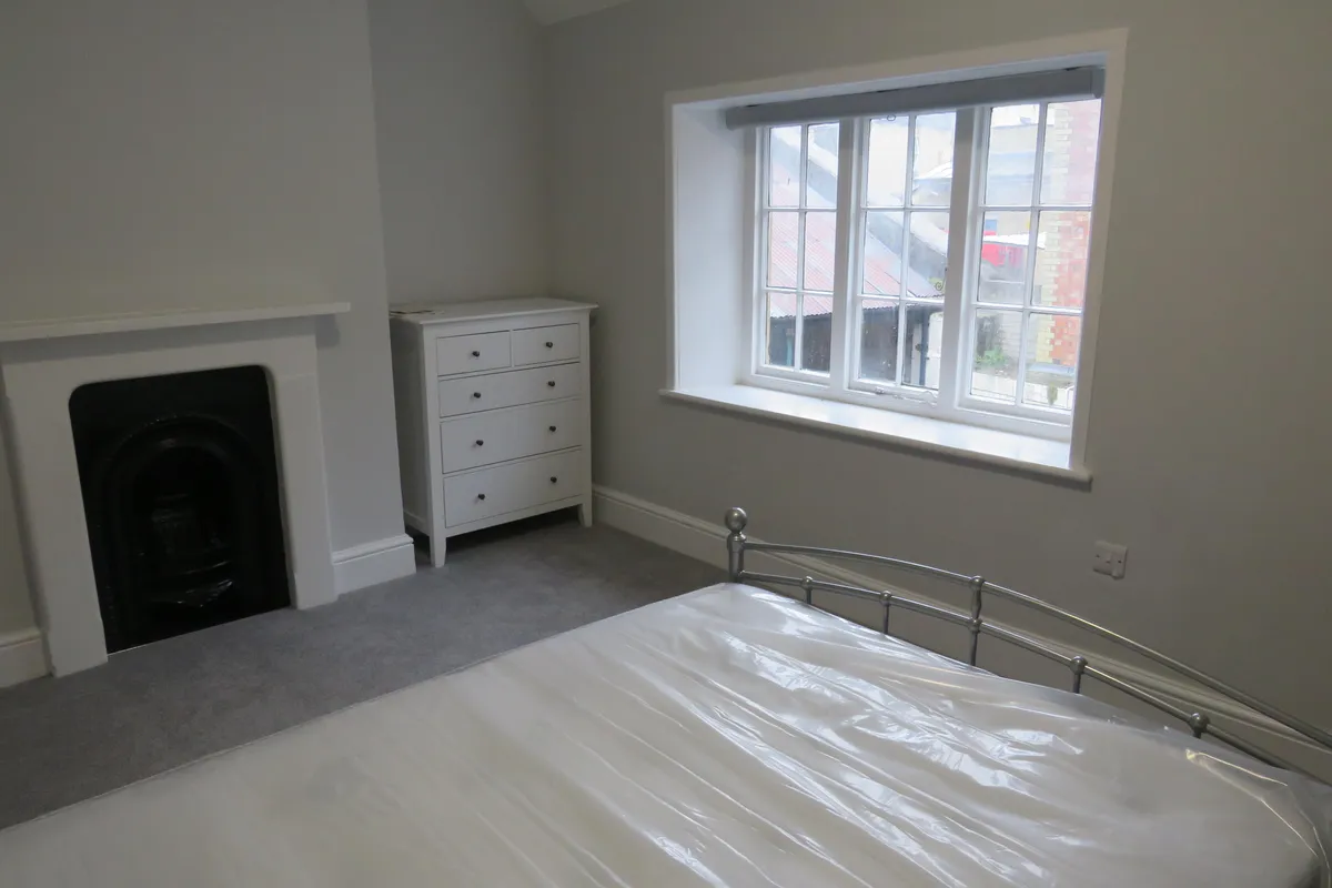 Room High Street in Calne