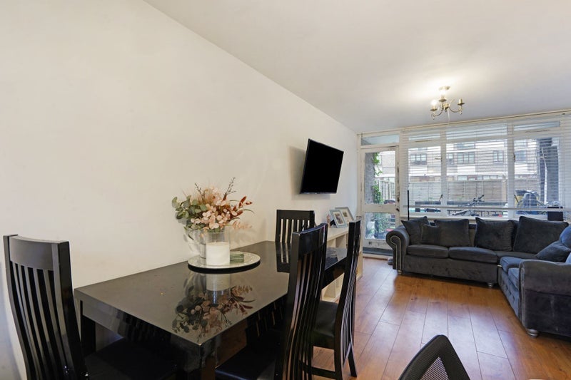 Flat Northampton Street in Greater London