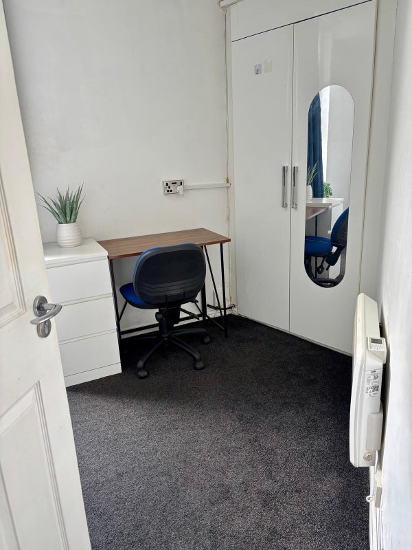 Room London Road in Sheffield